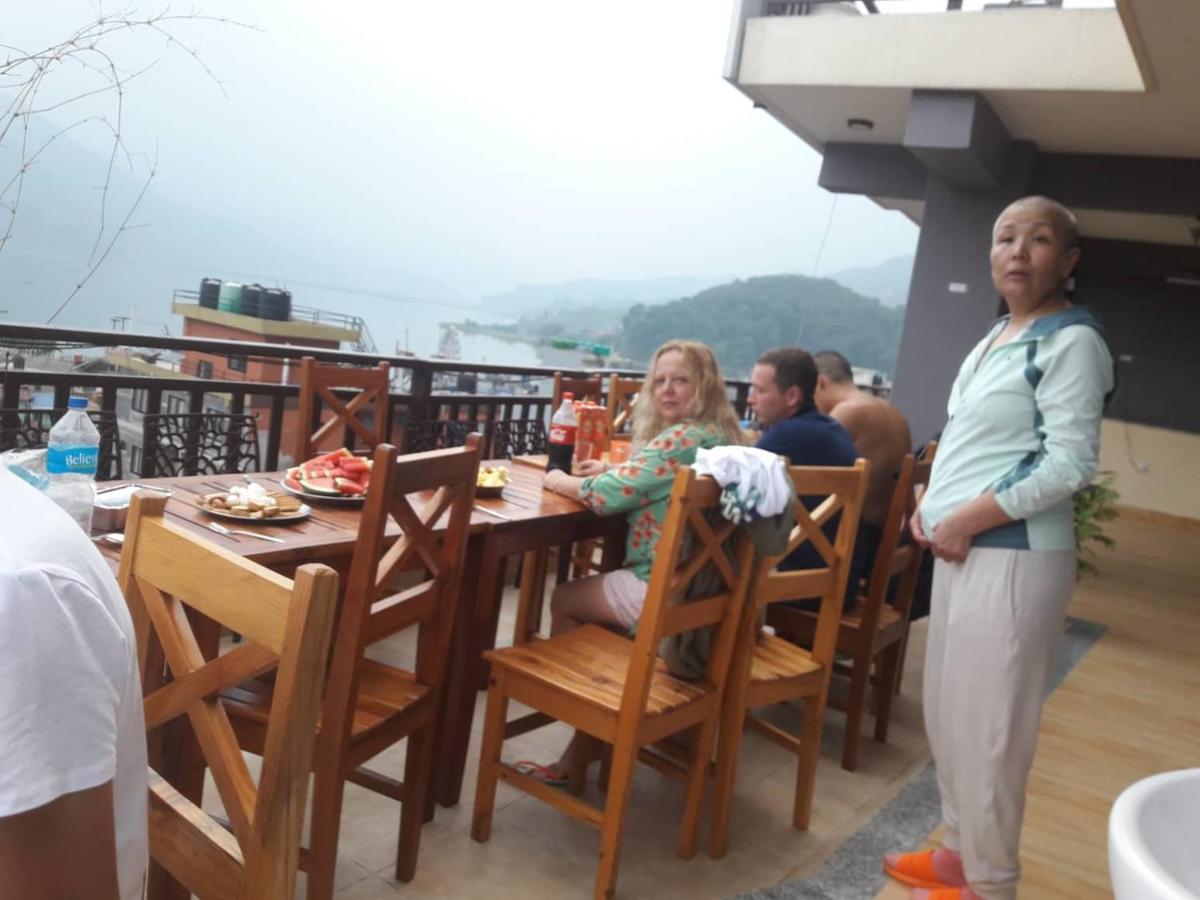 Beli Guest House Pokhara Luaran gambar