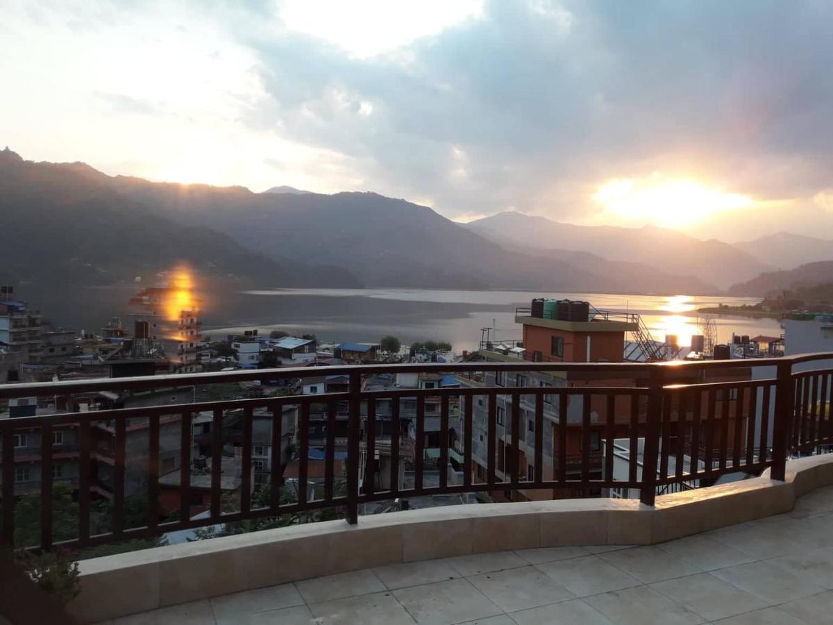 Beli Guest House Pokhara Luaran gambar