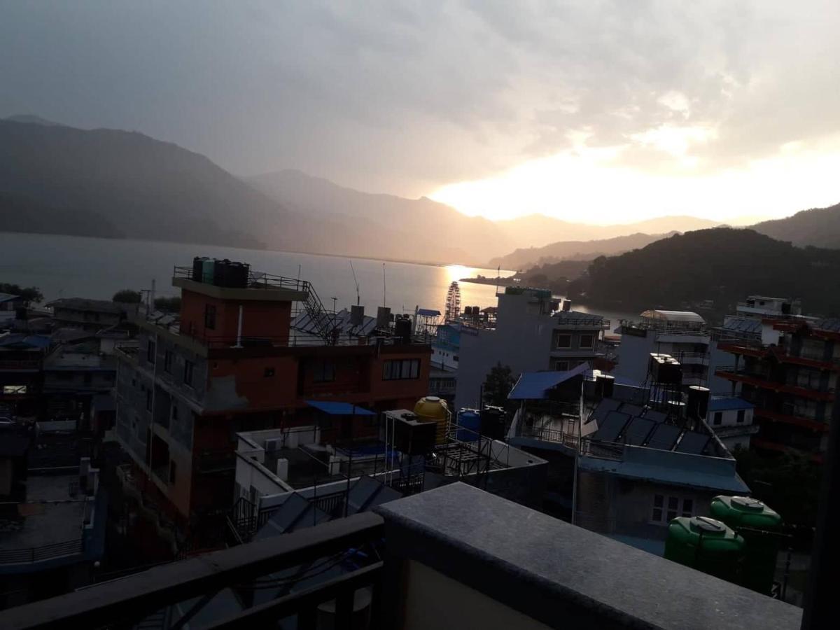 Beli Guest House Pokhara Luaran gambar