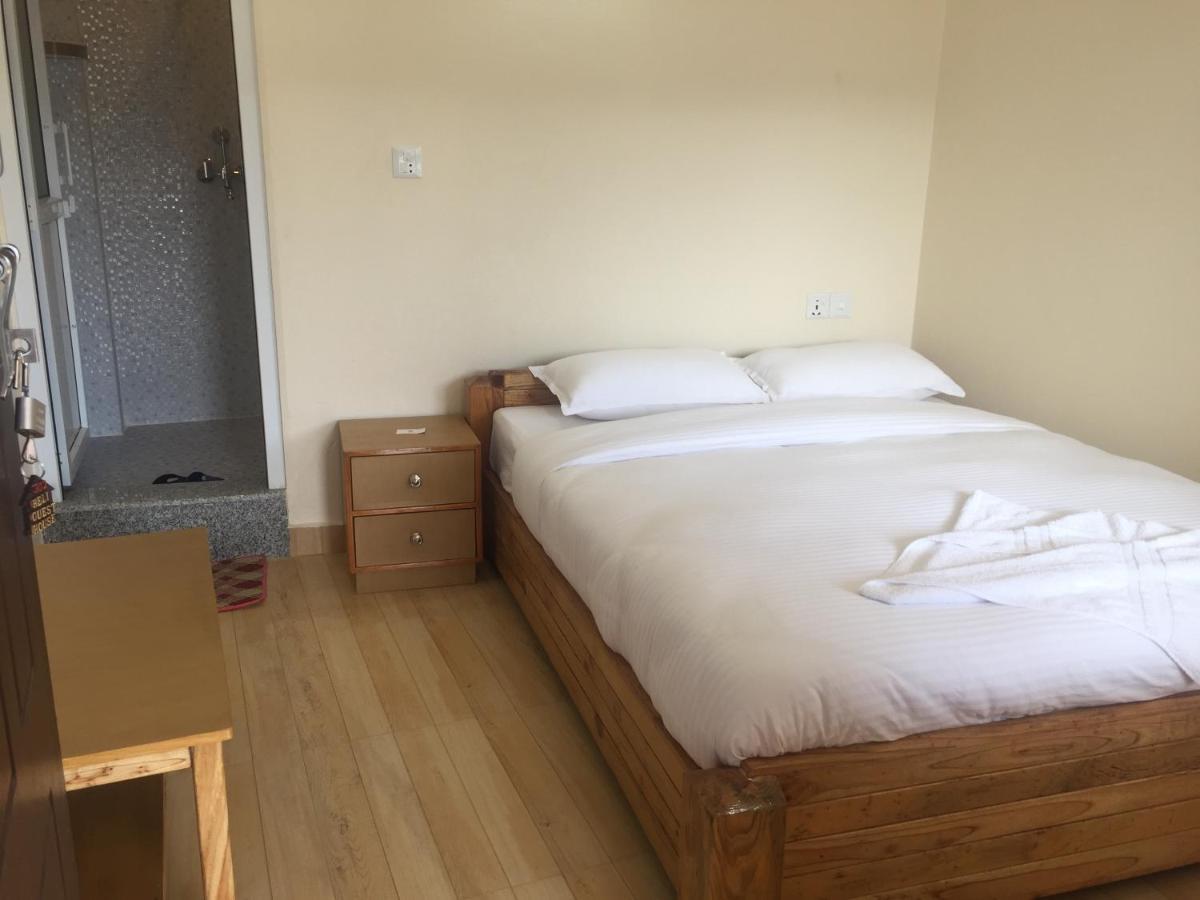Beli Guest House Pokhara Luaran gambar